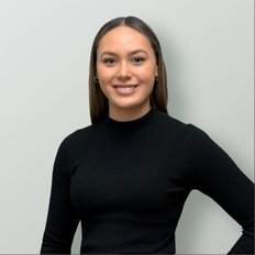 Jessica Palomar, Property manager