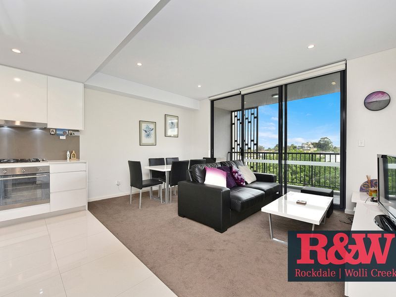 1 bedrooms Apartment / Unit / Flat in 506/9-11 Arncliffe Street WOLLI CREEK NSW, 2205