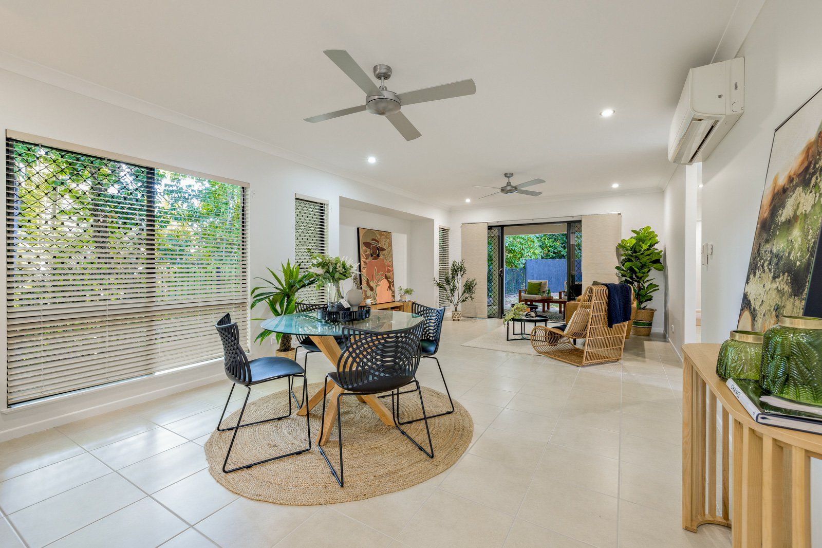 218 Greenslopes Street, Whitfield QLD 4870, Image 2
