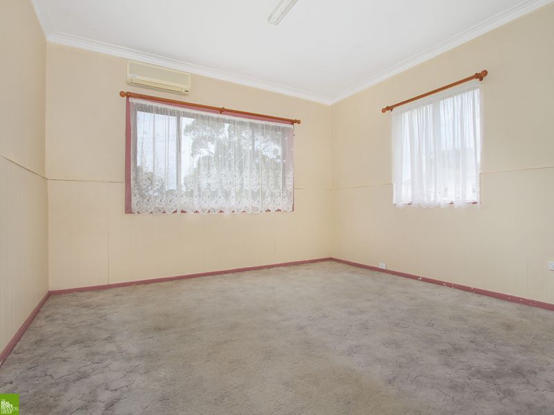 1/6 Hilltop Avenue, Lake Heights NSW 2502, Image 2