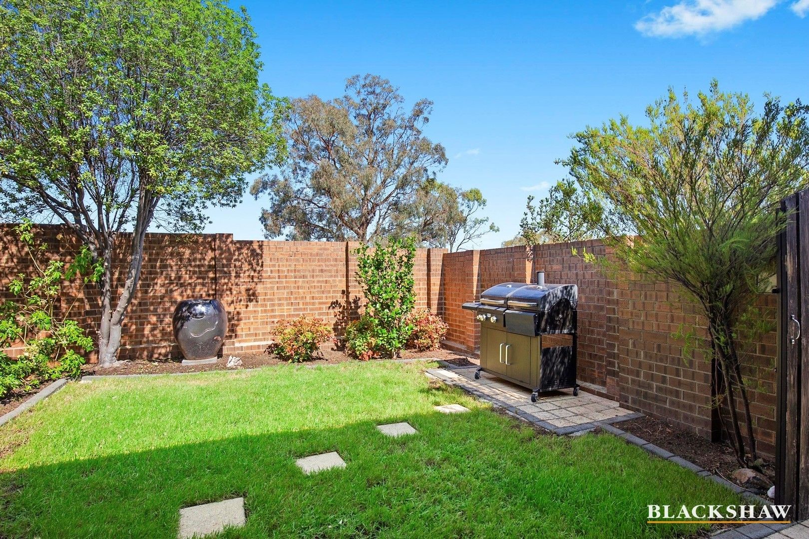 65 Hallen Close, Phillip ACT 2606