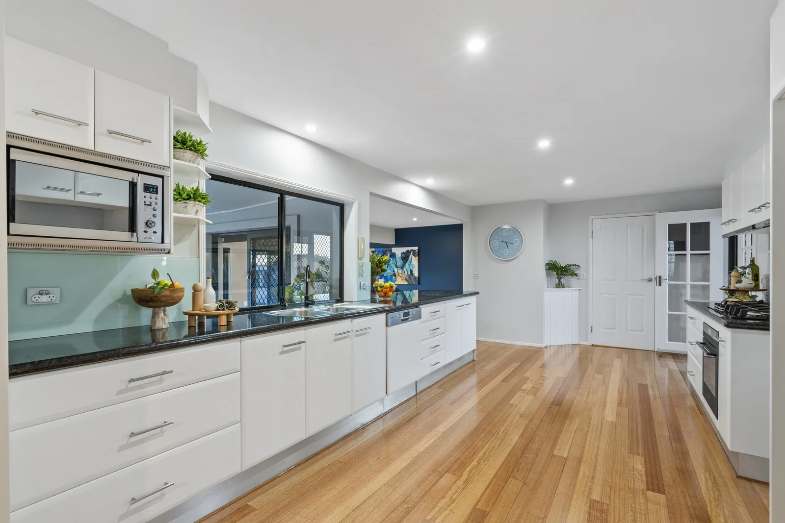 Additional image 11 of 15 Kula Close, Benowa QLD 4217