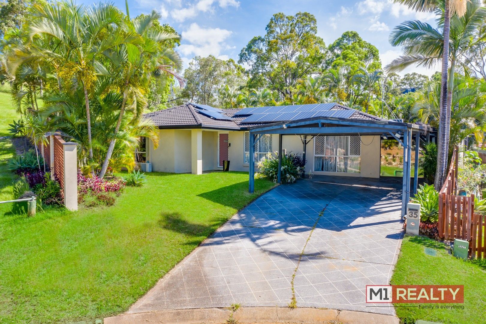 35 DAWNANN COURT, Carrara QLD 4211, Image 0