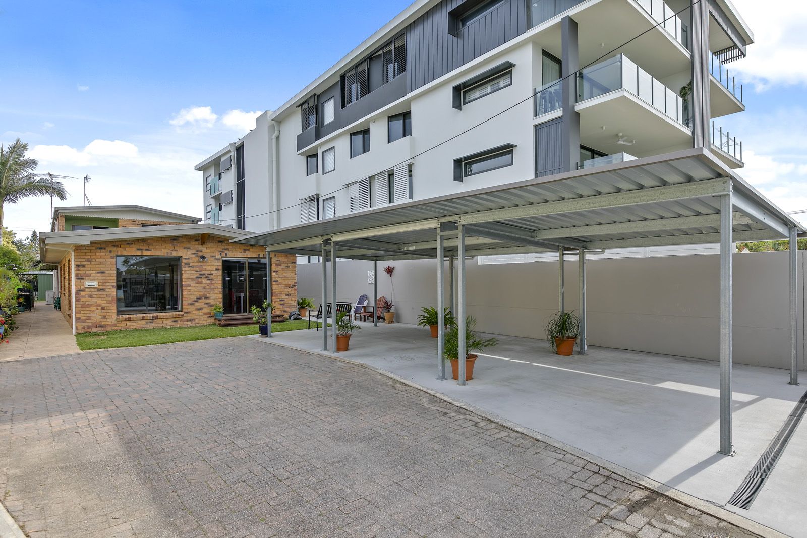 1 and 2/23 Bradman Avenue, Maroochydore QLD 4558, Image 2