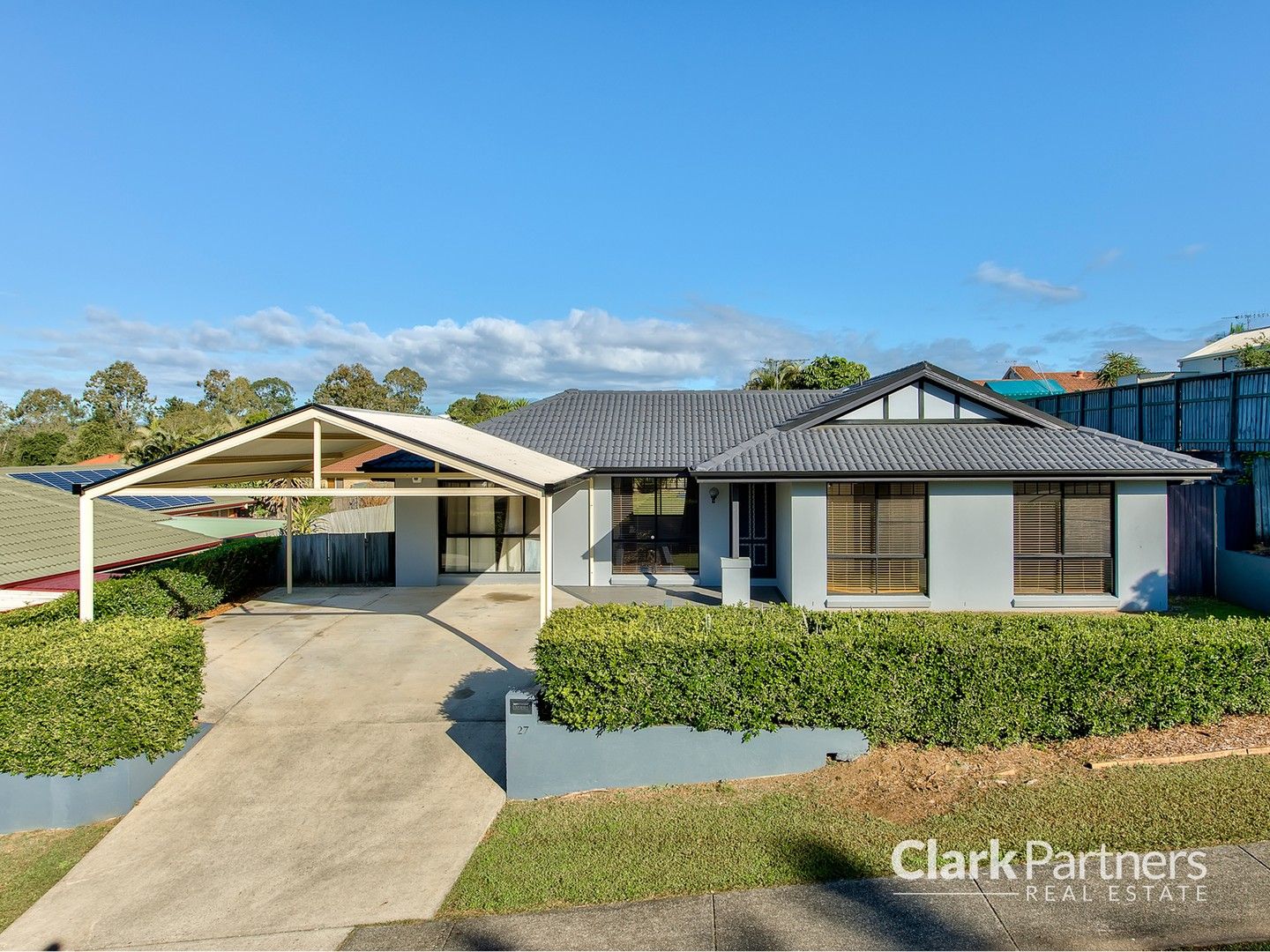 3 bedrooms House in 27 Washbrook Crescent PETRIE QLD, 4502