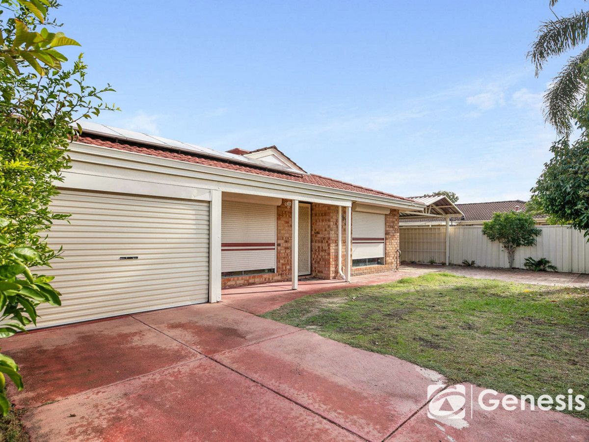 3 bedrooms House in 13 Cedar Way MADDINGTON WA, 6109