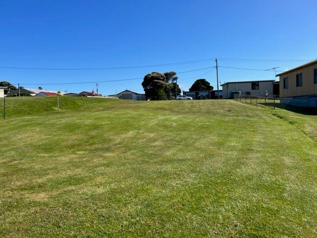 2882 Grassy Road, Grassy TAS 7256, Image 2