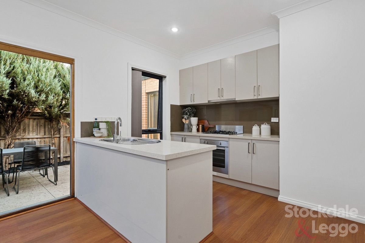 2/10 Churchill Street, Glenroy VIC 3046, Image 2