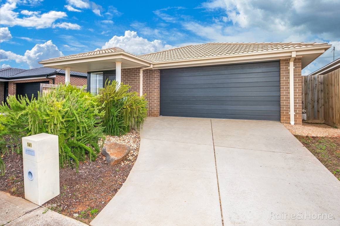 Picture of 161 James Melrose Drive, BROOKFIELD VIC 3338