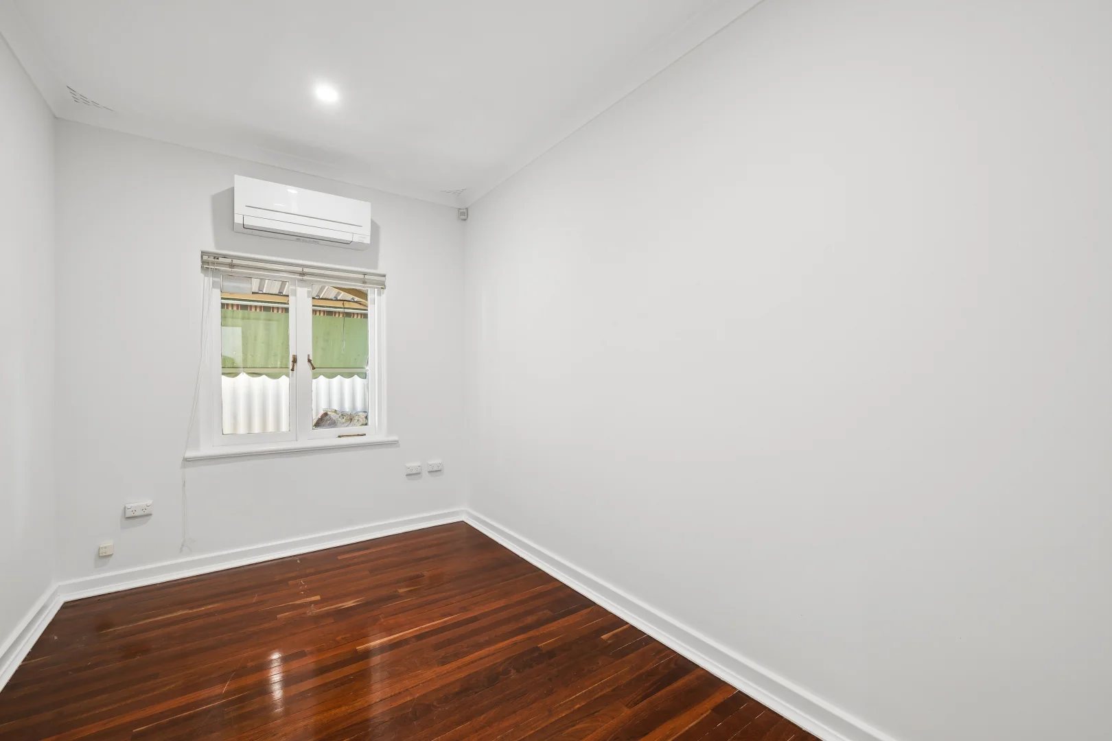 Additional image 11 of 8 Bernice Way, Thornlie WA 6108