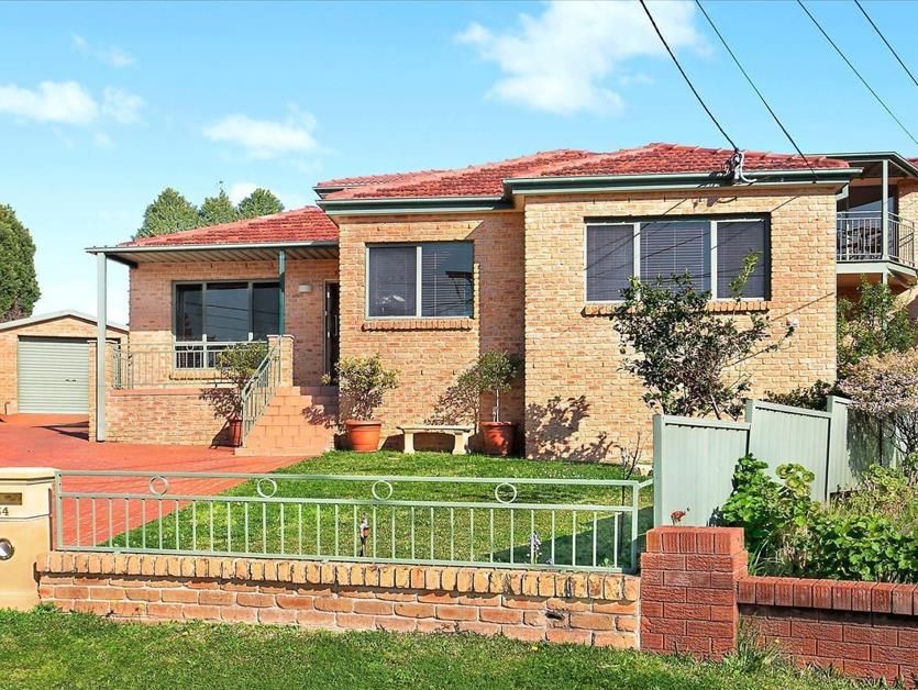 5 bedrooms House in 54 Sturdee Street WENTWORTHVILLE NSW, 2145