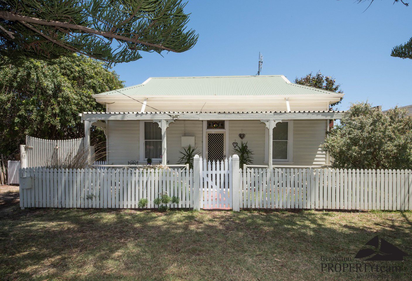 1 Crowther Street, West End WA 6530