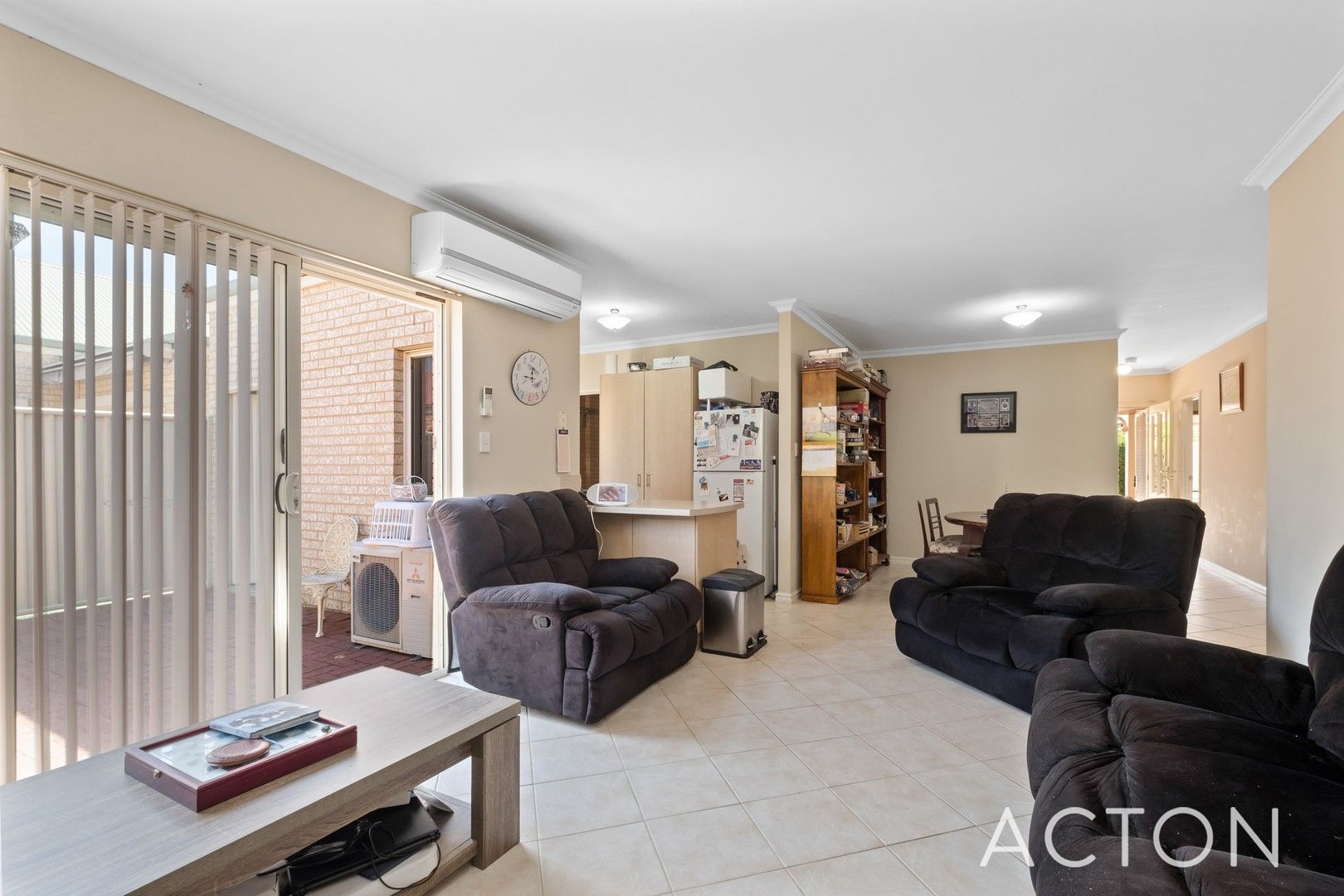 2/8 Dudley Street, Midland WA 6056, Image 0