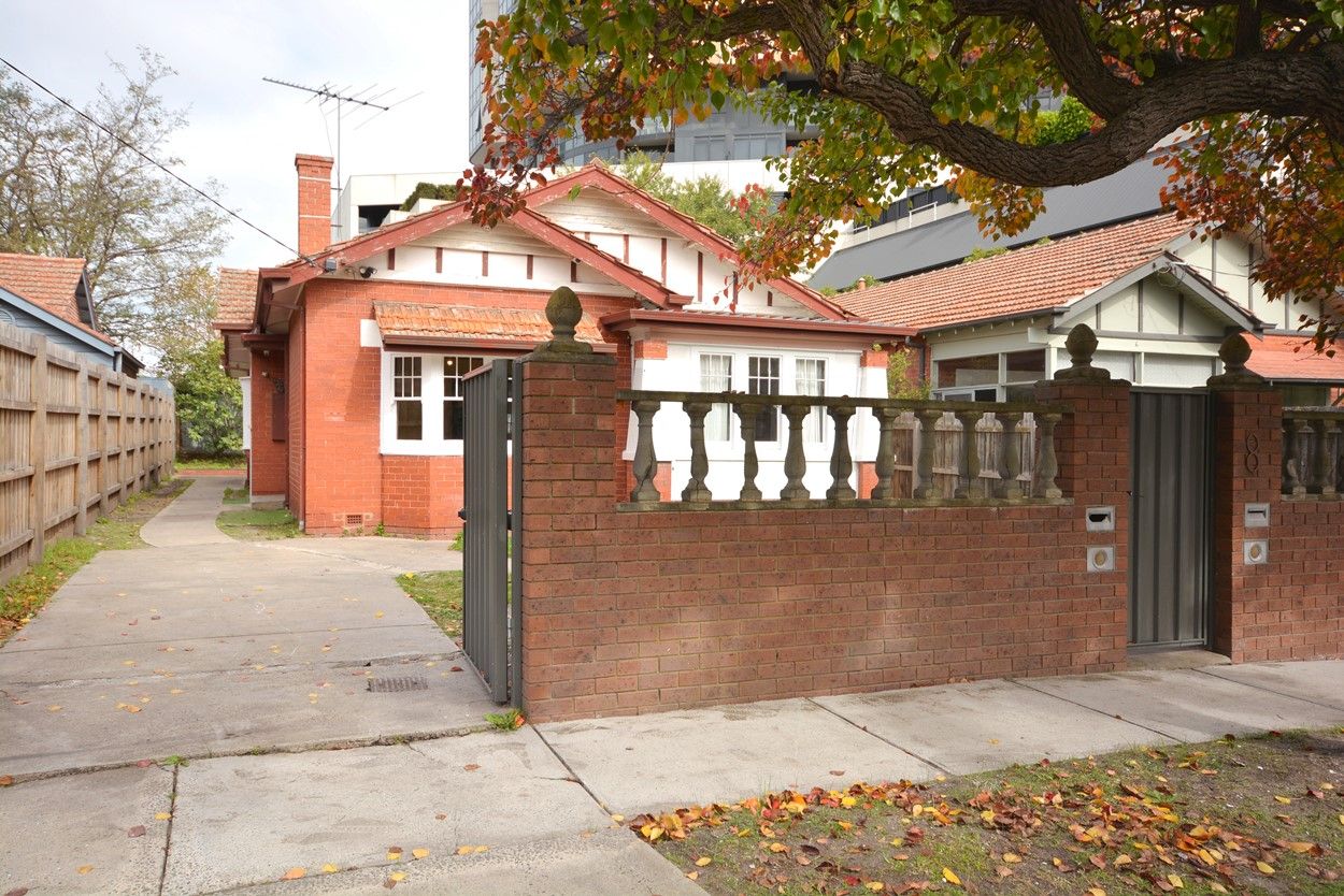 4 bedrooms House in 8 John Street MALVERN EAST VIC, 3145
