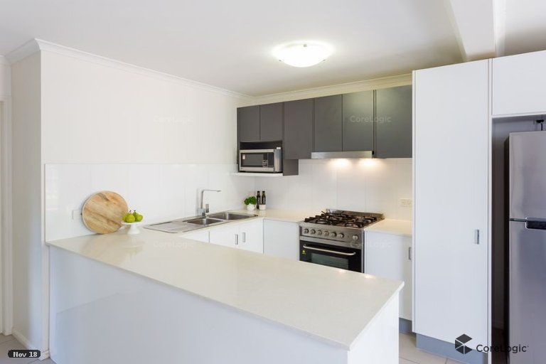2 bedrooms Apartment / Unit / Flat in 33B Crown st HOLLAND PARK WEST QLD, 4121
