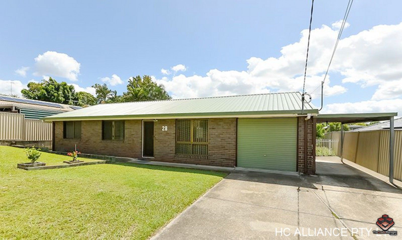 3 bedrooms House in 28 Parkroyal Crescent REGENTS PARK QLD, 4118