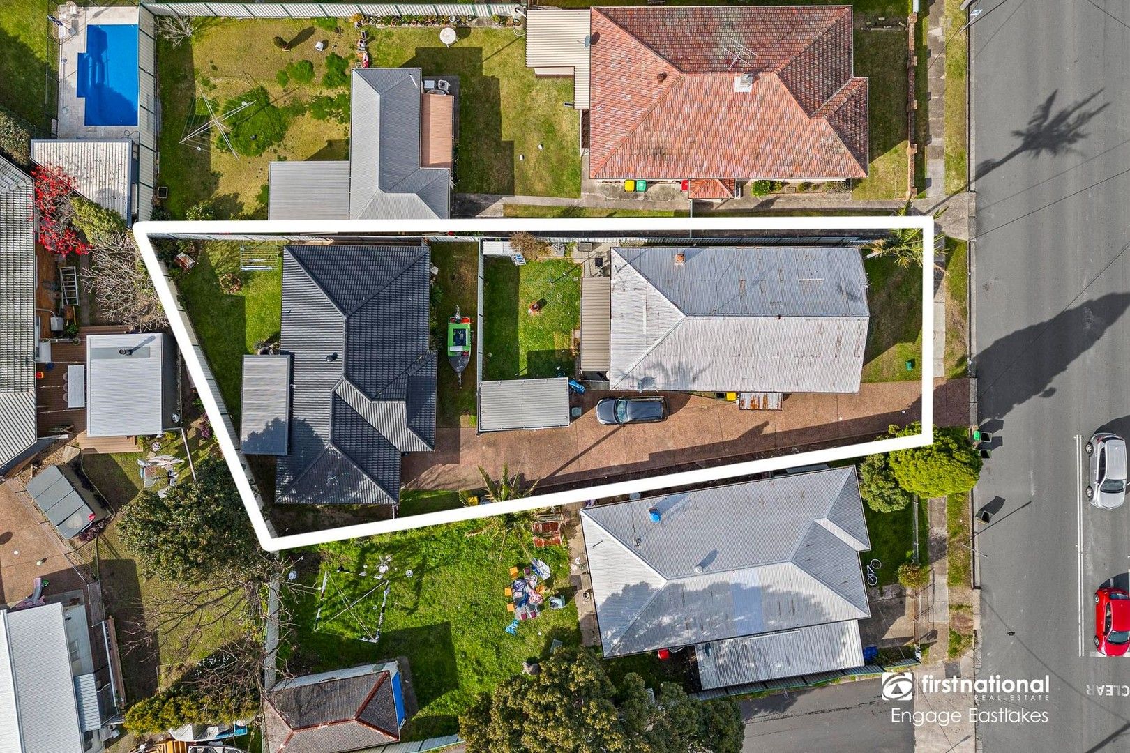 5 bedrooms House in 21 & 21a Maude Street BELMONT NSW, 2280
