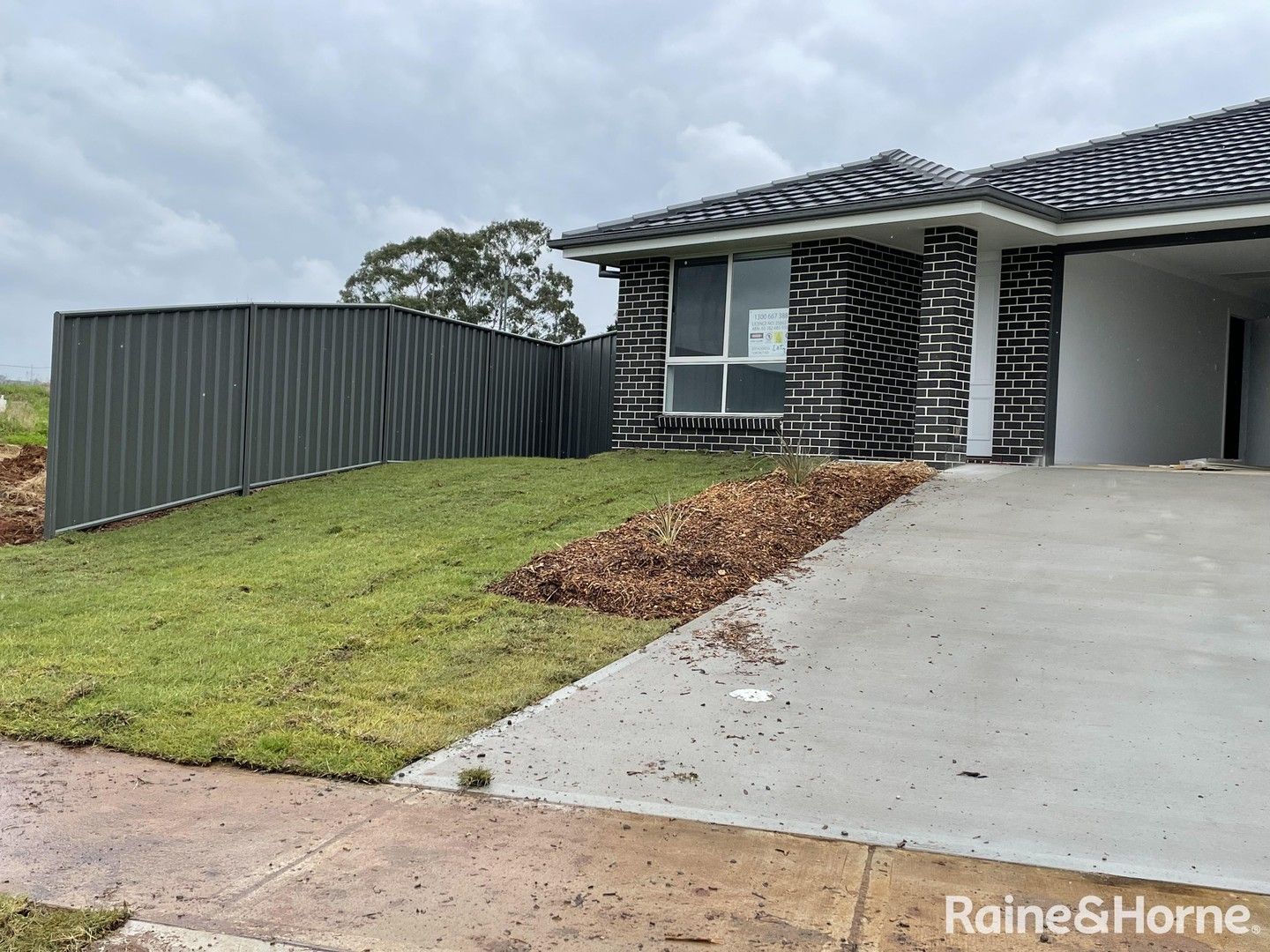 4 bedrooms House in 34A Francis Avenue NORTH TAMWORTH NSW, 2340