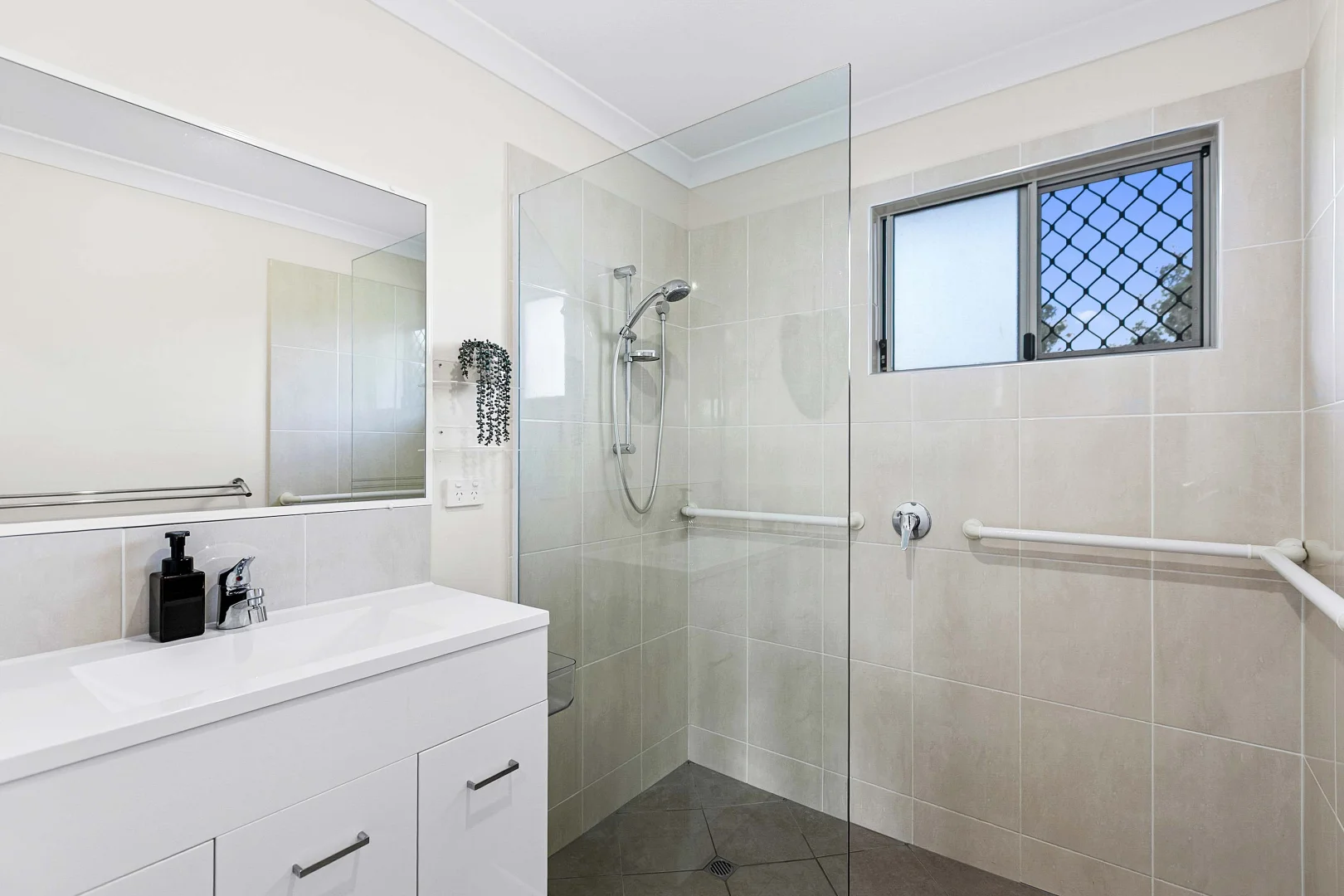 Additional image 12 of 33 Herrenberg Street, Aldershot QLD 4650