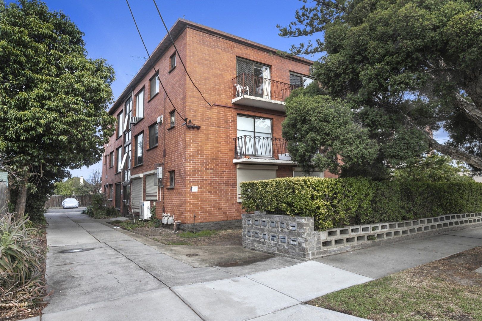 1 bedrooms Apartment / Unit / Flat in 8/93 St Leonards Road ASCOT VALE VIC, 3032