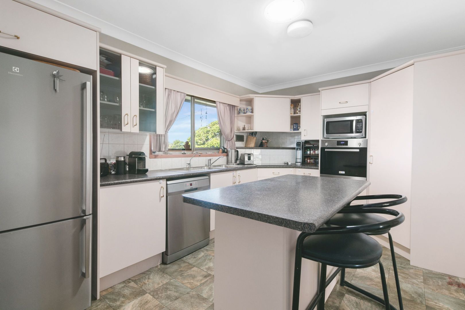 58 Timbarra Crescent, Jindalee QLD 4074, Image 2