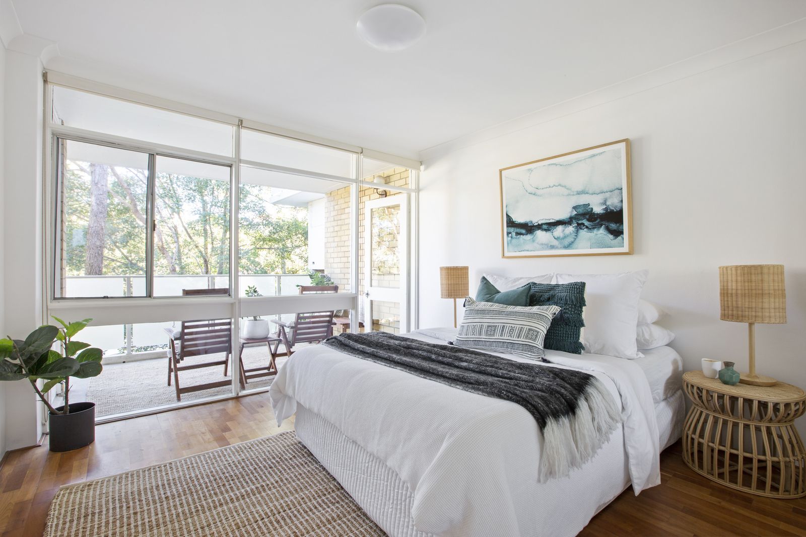 2 bedrooms Apartment / Unit / Flat in 16/128 Lawrence Street FRESHWATER NSW, 2096