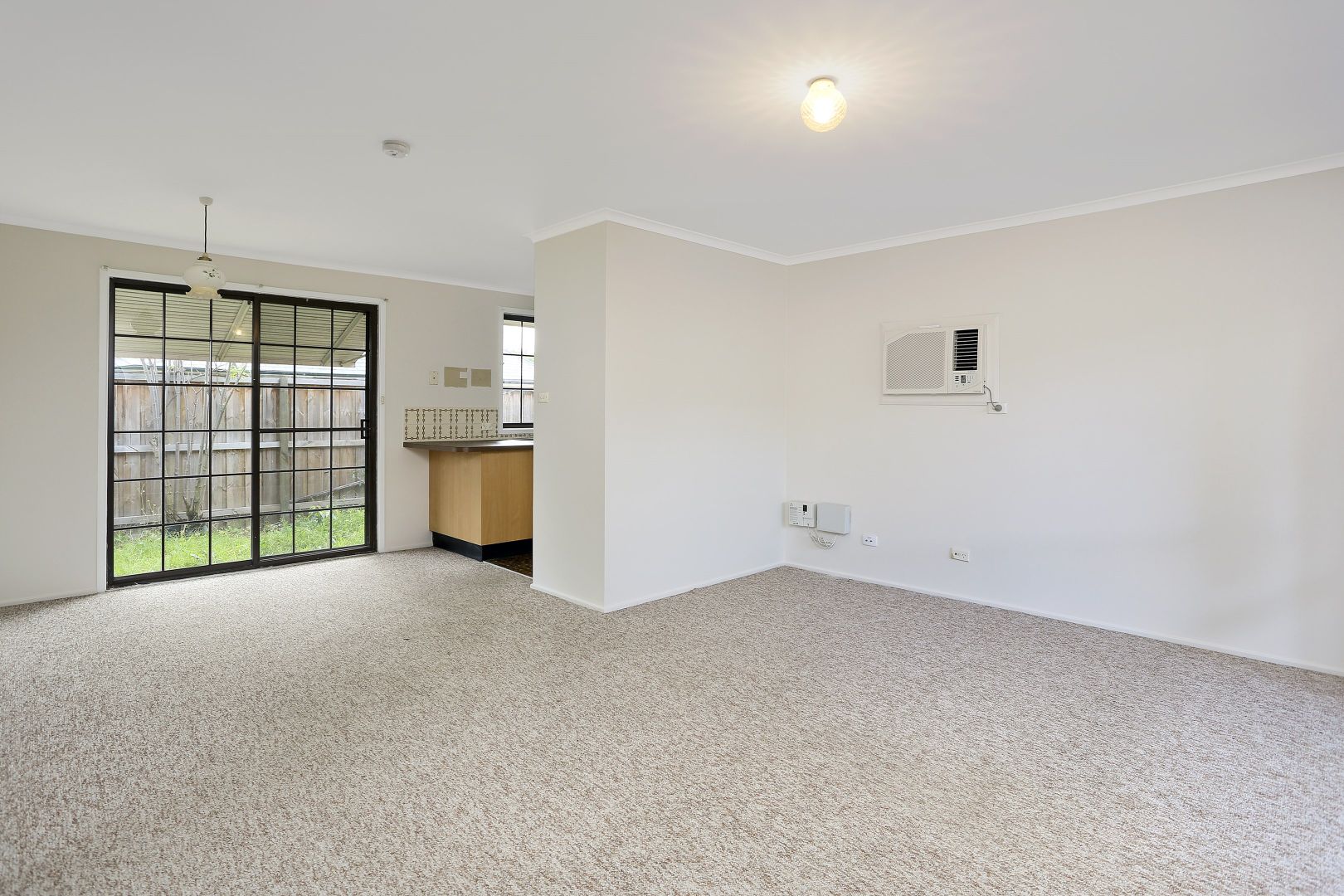 1/364 Windsor Street, Richmond NSW 2753, Image 2