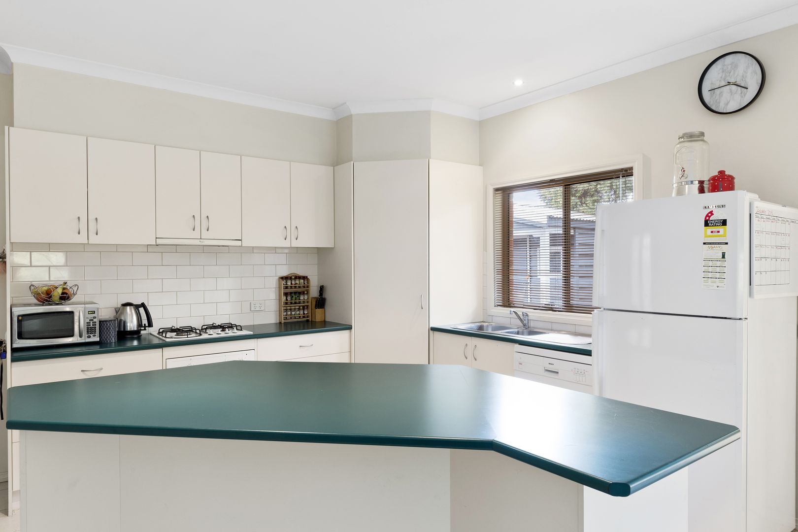 2A Marroo Street, White Hills VIC 3550, Image 2