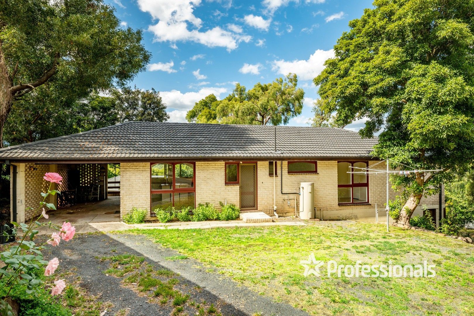 20 Scenic Drive, Launching Place VIC 3139 Domain