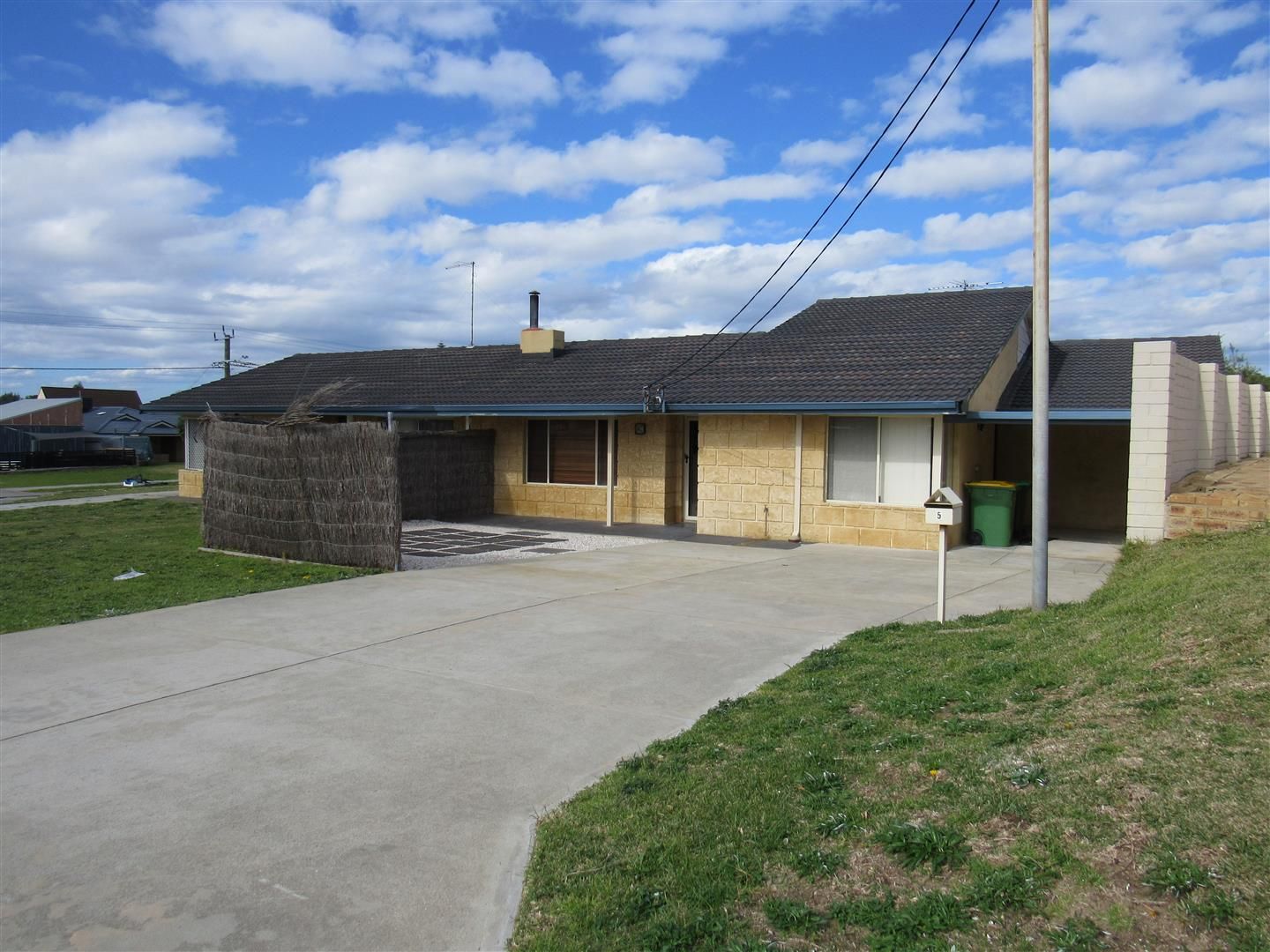 3 bedrooms House in 5 Short Street SAFETY BAY WA, 6169