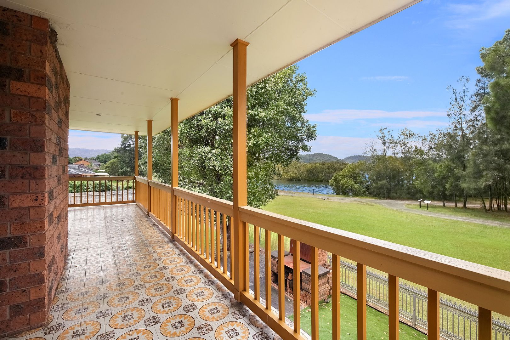 21 Uratta Street, West Gosford NSW 2250, Image 2