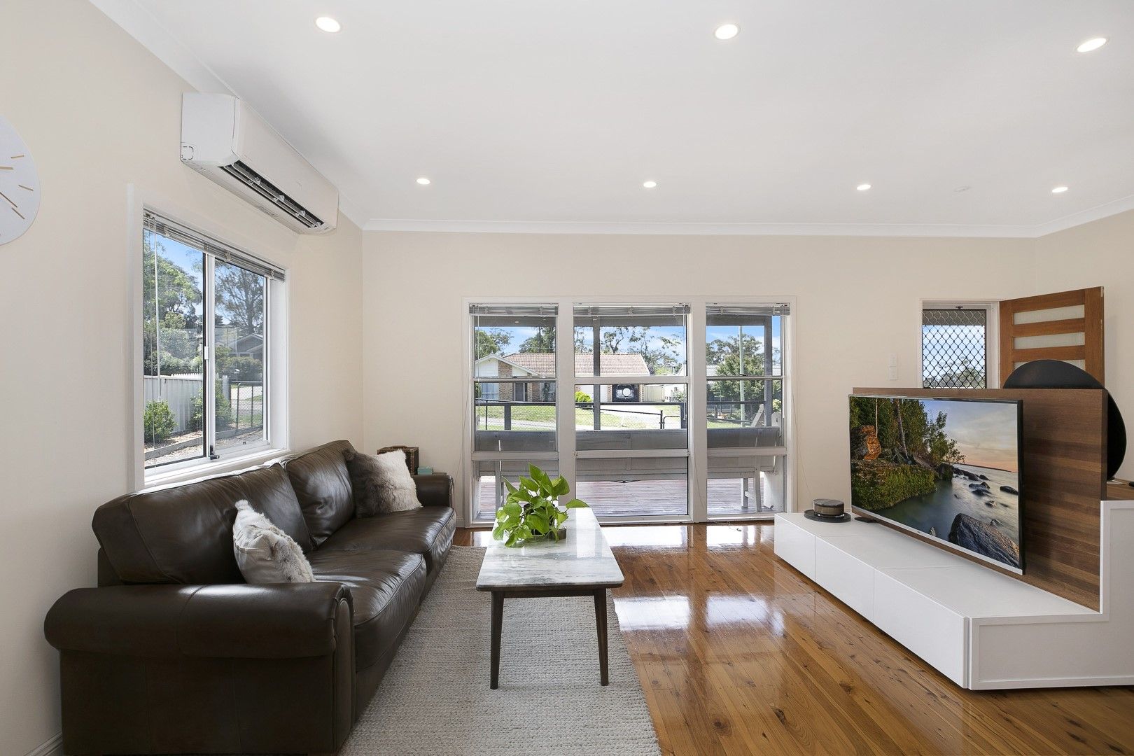 11 Pirrillie Street, Hill Top NSW 2575, Image 2