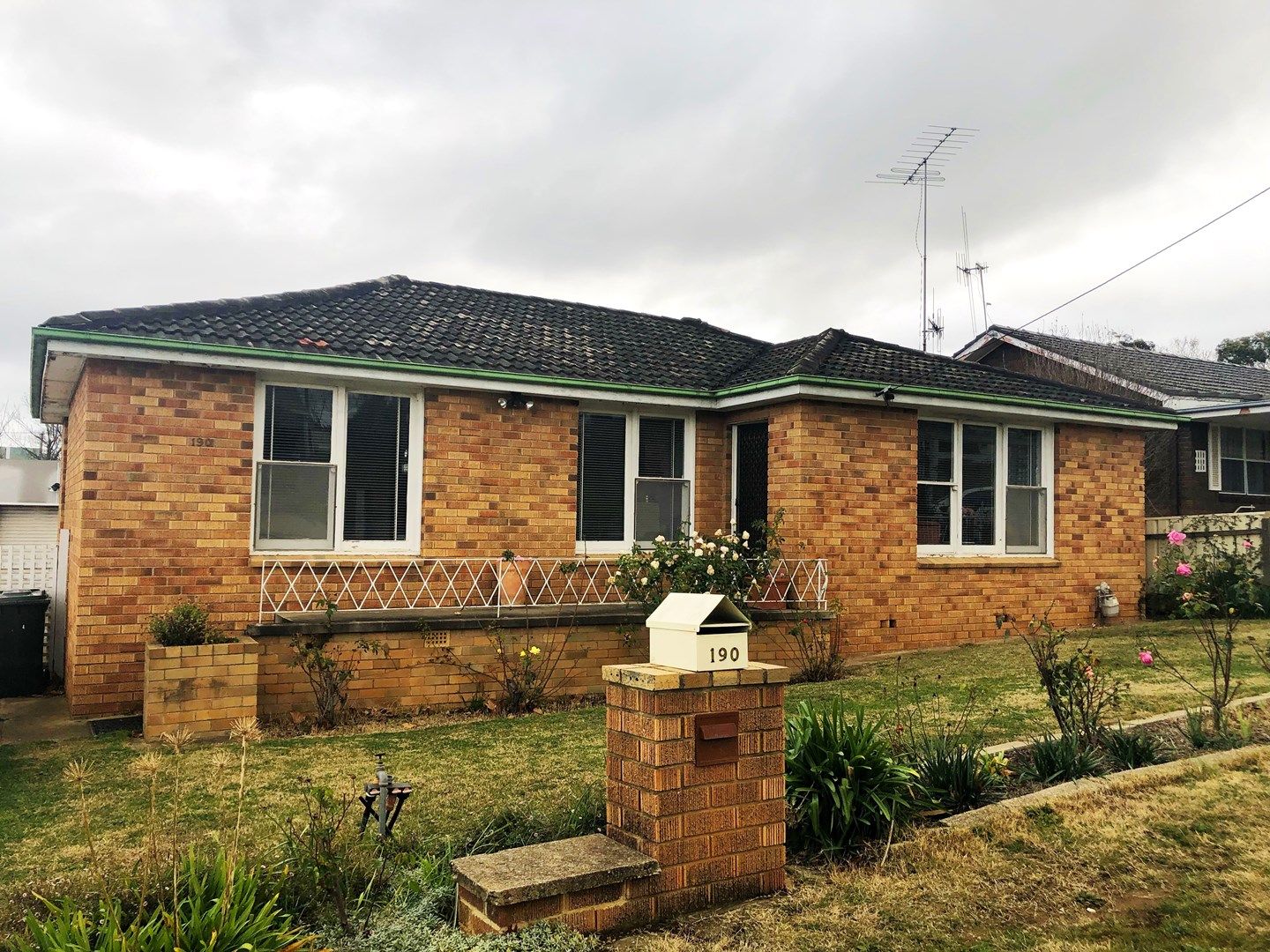 3 bedrooms House in 190 Clinton Street GOULBURN NSW, 2580
