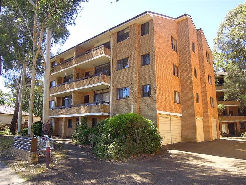 18/8-14 Swan St, Revesby NSW 2212, Image 0