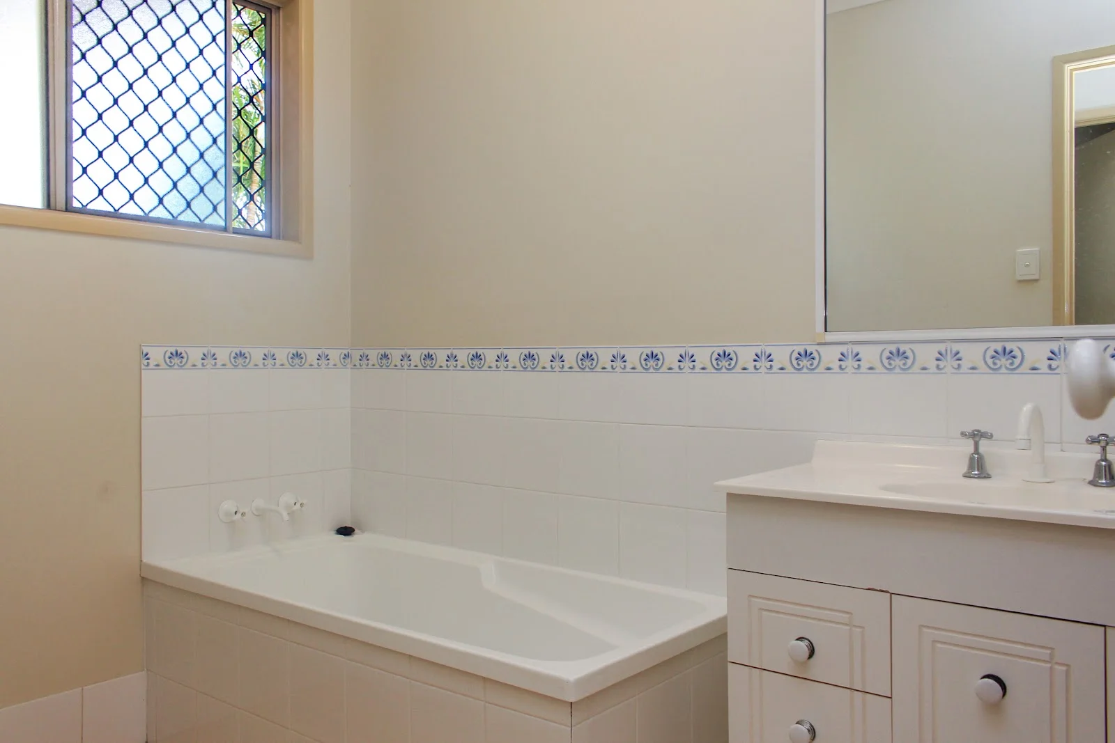 Additional image 9 of 33a Seldon Place, Kirwan QLD 4817