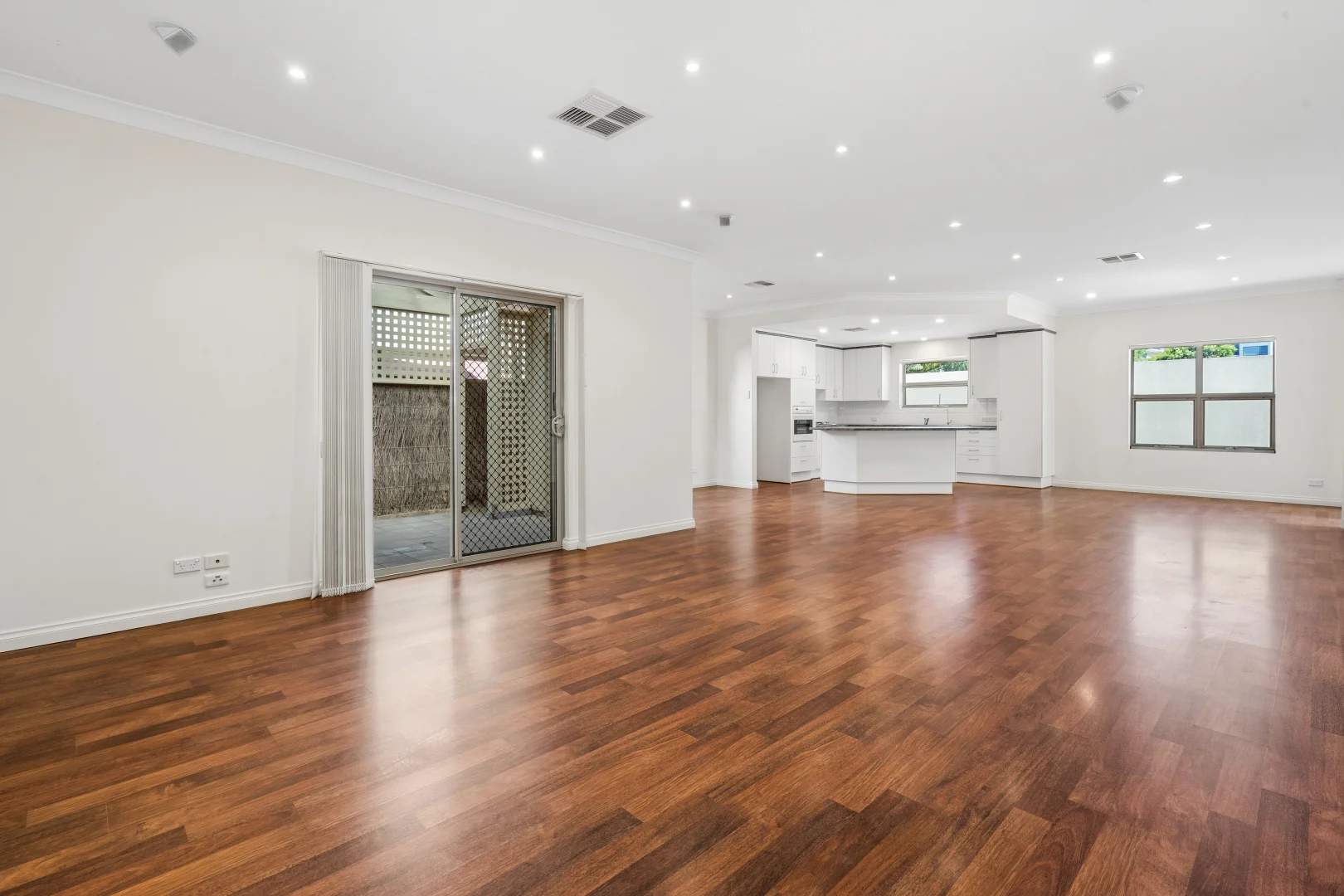 Additional image 4 of 5 Bluelake Court, Tennyson SA 5022