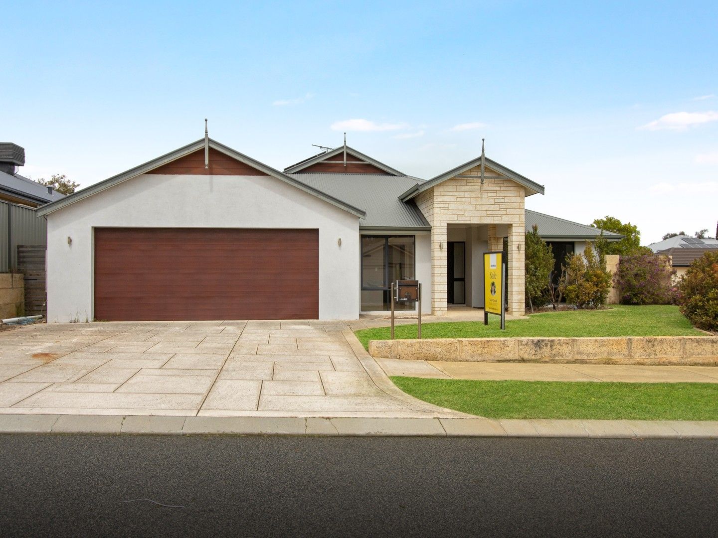 4 bedrooms House in 44 Arrino Parade BALDIVIS WA, 6171