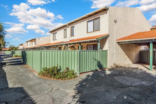 6/13 Merope Close, Rockingham WA 6168