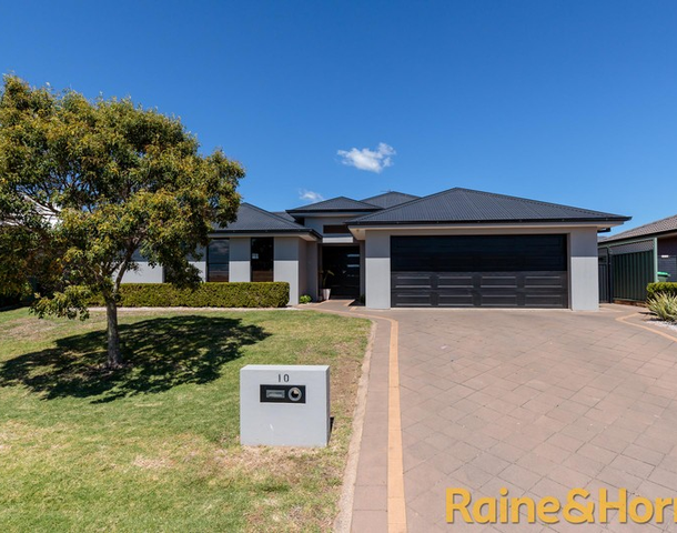 10 Cypress Point Drive, Dubbo NSW 2830