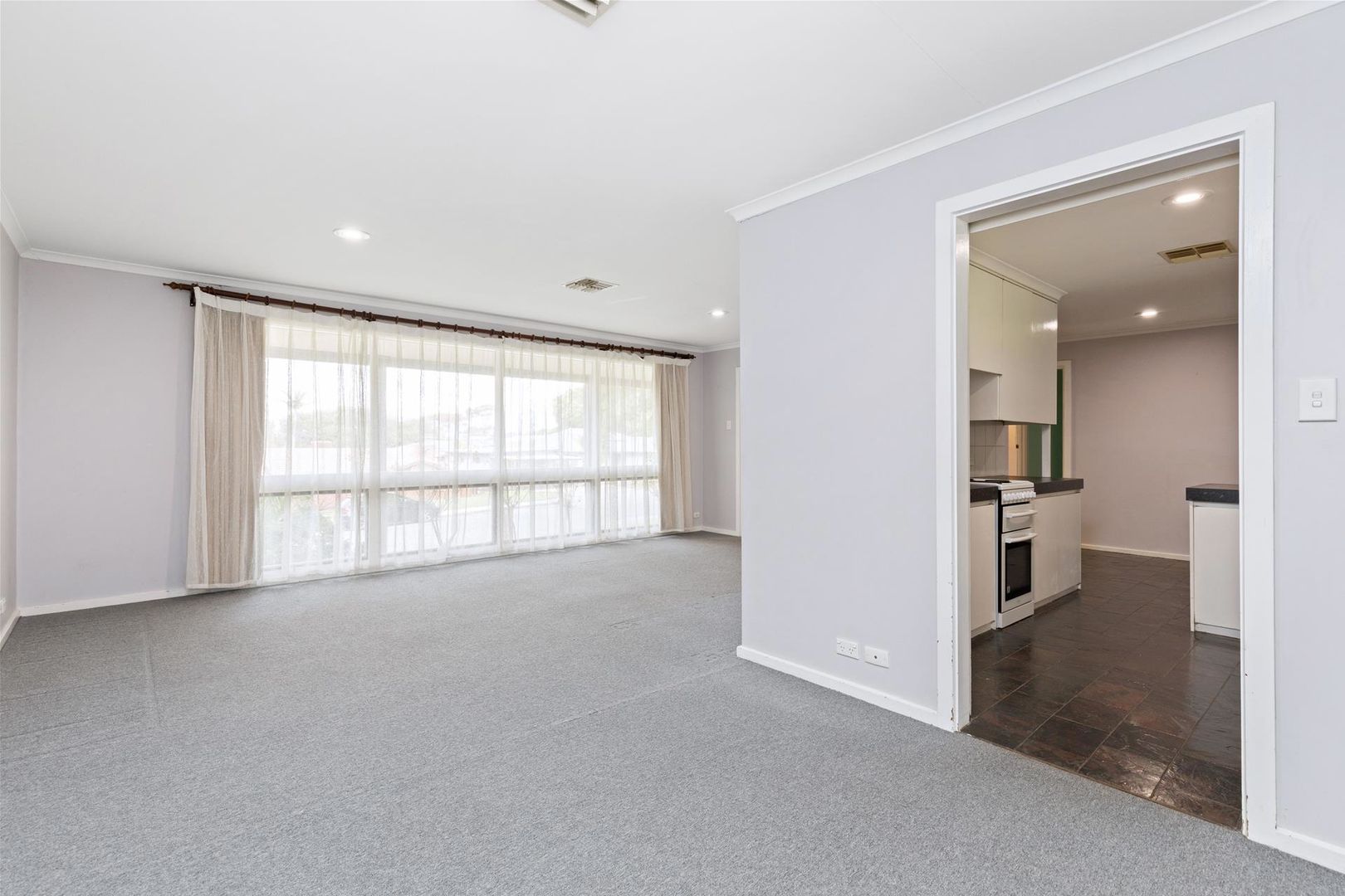 7 Kiah Crescent, Sheidow Park SA 5158, Image 2