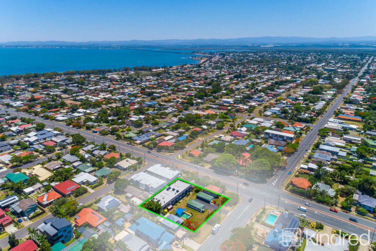 2/31 King Street, Woody Point QLD 4019, Image 2
