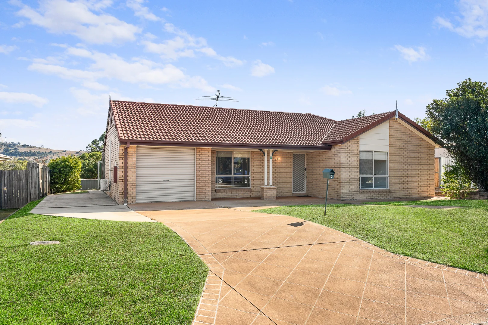 Additional image 2 of 7 Banksia Court, Lowood QLD 4311