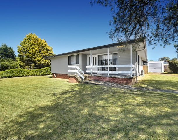 17 Alfred Street, Bomaderry NSW 2541