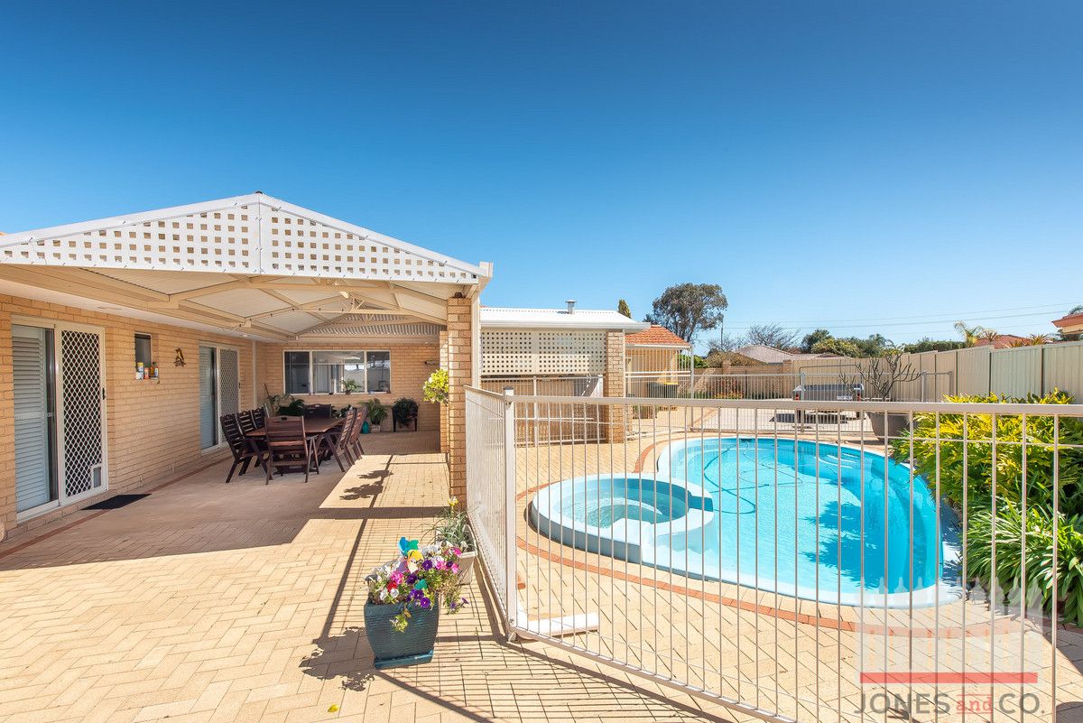 4 Auks Rise, Ballajura WA 6066, Image 2