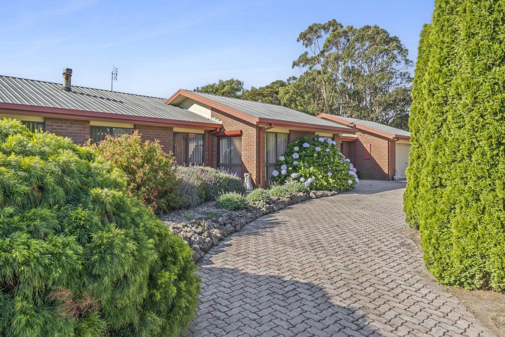 8 Bond Street, Timboon VIC 3268