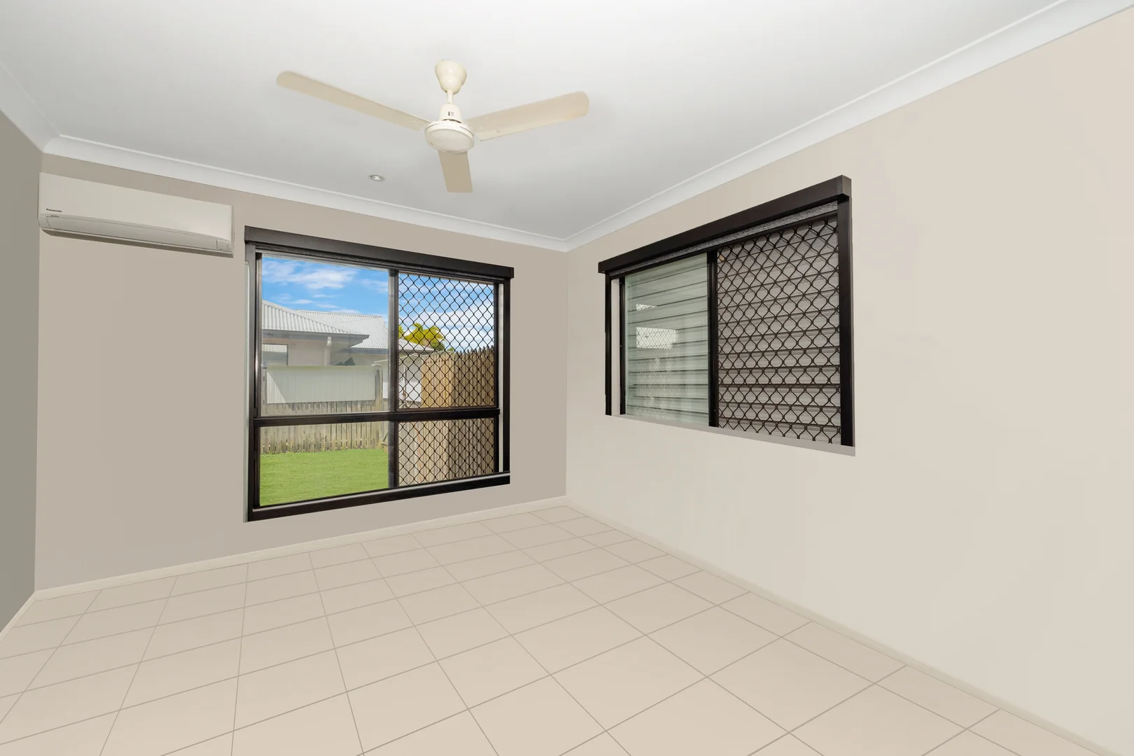 Additional image 3 of 8 Limerick Way, Mount Low QLD 4818