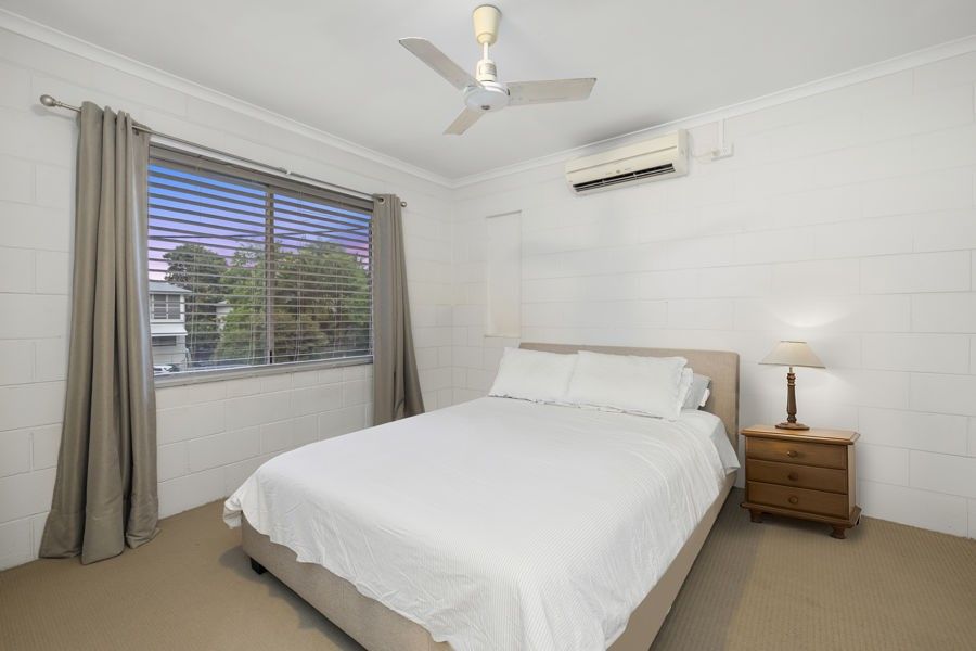 3/8 Piccadilly Street, Hyde Park QLD 4812, Image 2
