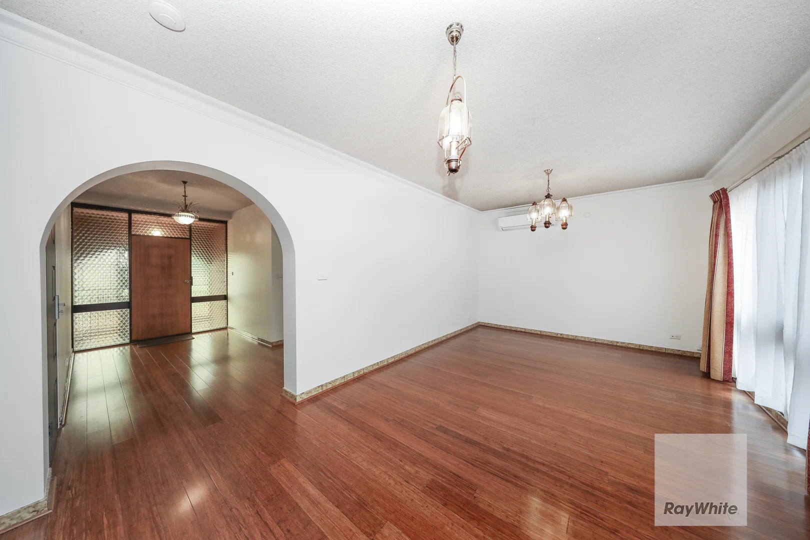 Additional image 4 of 27 Woodstock Drive, Gladstone Park VIC 3043