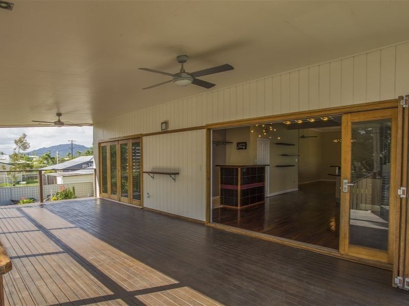 3 bedrooms House in 217 Lyons Street WESTCOURT QLD, 4870