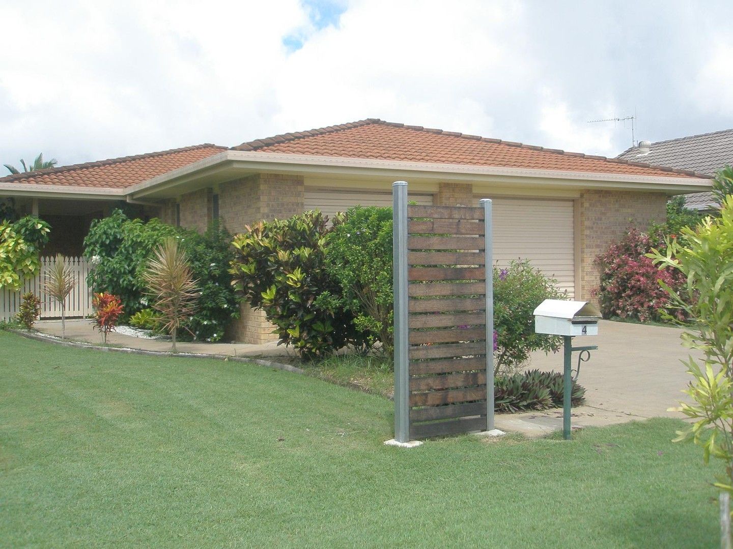 3 bedrooms House in 4 Ernie Pattison Drive AVENELL HEIGHTS QLD, 4670